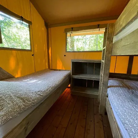 Camping De Bois-redon *
