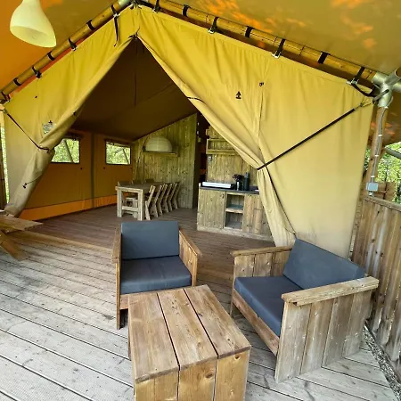 Camping De Bois-redon *