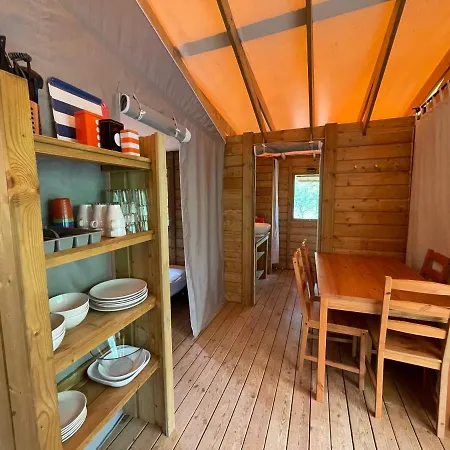 Camping De Bois-redon